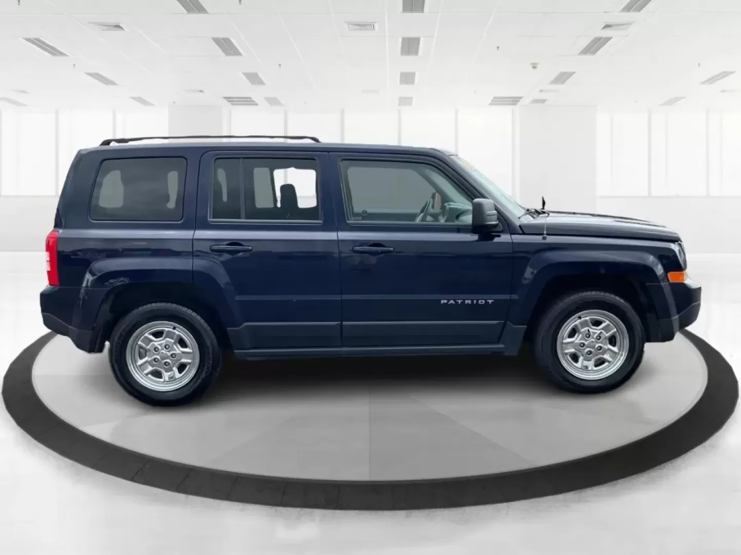 2015 Jeep Patriot Sport 2WD (1C4NJPBAXFD) with an 2.0L L4 DOHC 16V engine, located at 8750 N County Rd 25A, Piqua, OH, 45356, (937) 908-9800, 40.164391, -84.232513 - Photo#1