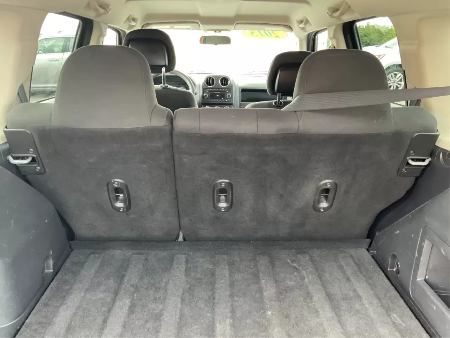 2015 Jeep Patriot Sport 2WD (1C4NJPBAXFD) with an 2.0L L4 DOHC 16V engine, located at 8750 N County Rd 25A, Piqua, OH, 45356, (937) 908-9800, 40.164391, -84.232513 - Photo#12