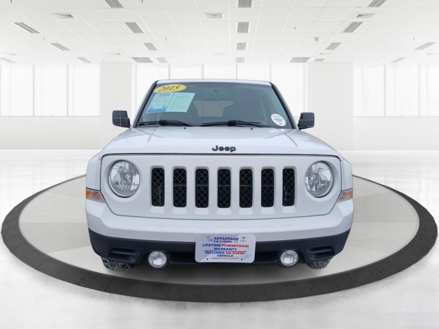 2015 Jeep Patriot Sport 4WD (1C4NJRBB7FD) with an 2.4L L4 DOHC 16V engine, located at 4508 South Dixie Dr, Moraine, OH, 45439, (937) 908-9800, 39.689976, -84.218452 - Photo#6