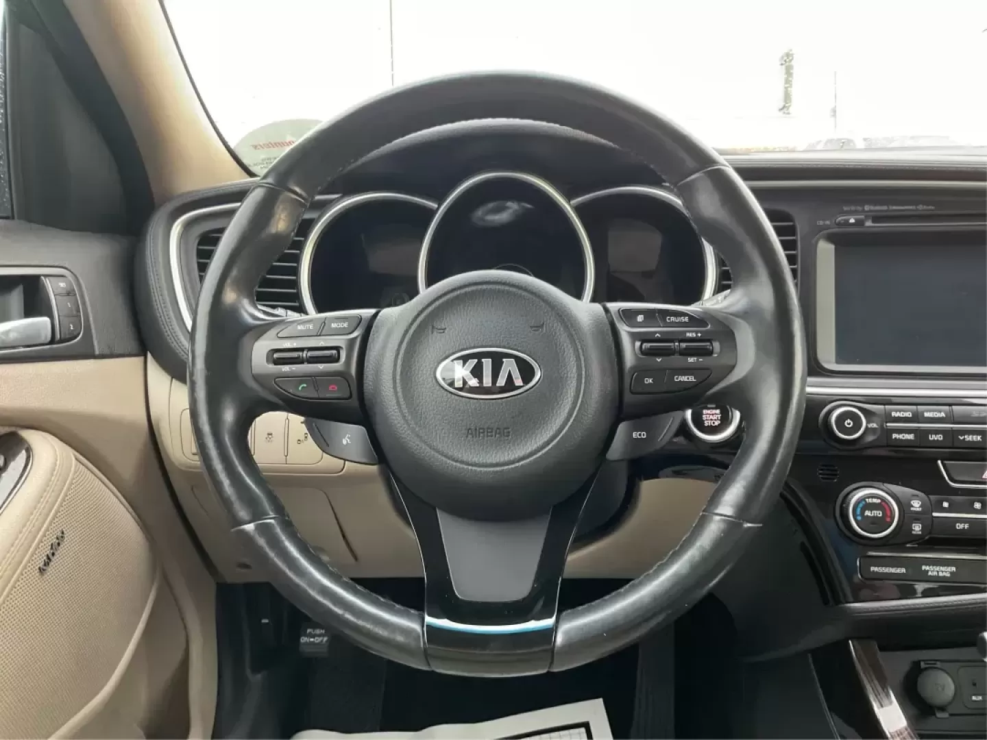 2015 Kia Optima EX (5XXGN4A76FG) with an Theta II 2.4L I-4 gasoline direct injection engine, located at 1099 N County Rd 25A , Troy, OH, 45373, (937) 908-9800, 40.057079, -84.212883 - Photo#14