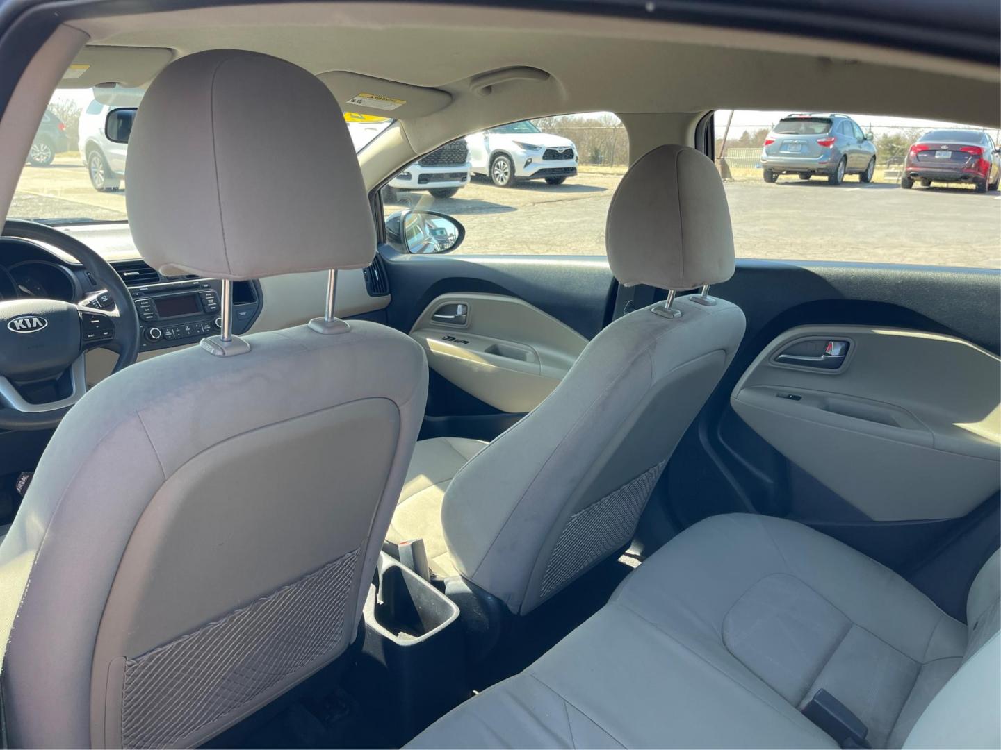 2015 Kia Rio LX (KNADM4A39F6) with an Other engine, located at 8750 N County Rd 25A, Piqua, OH, 45356, (937) 908-9800, 40.164391, -84.232513 - Photo#9