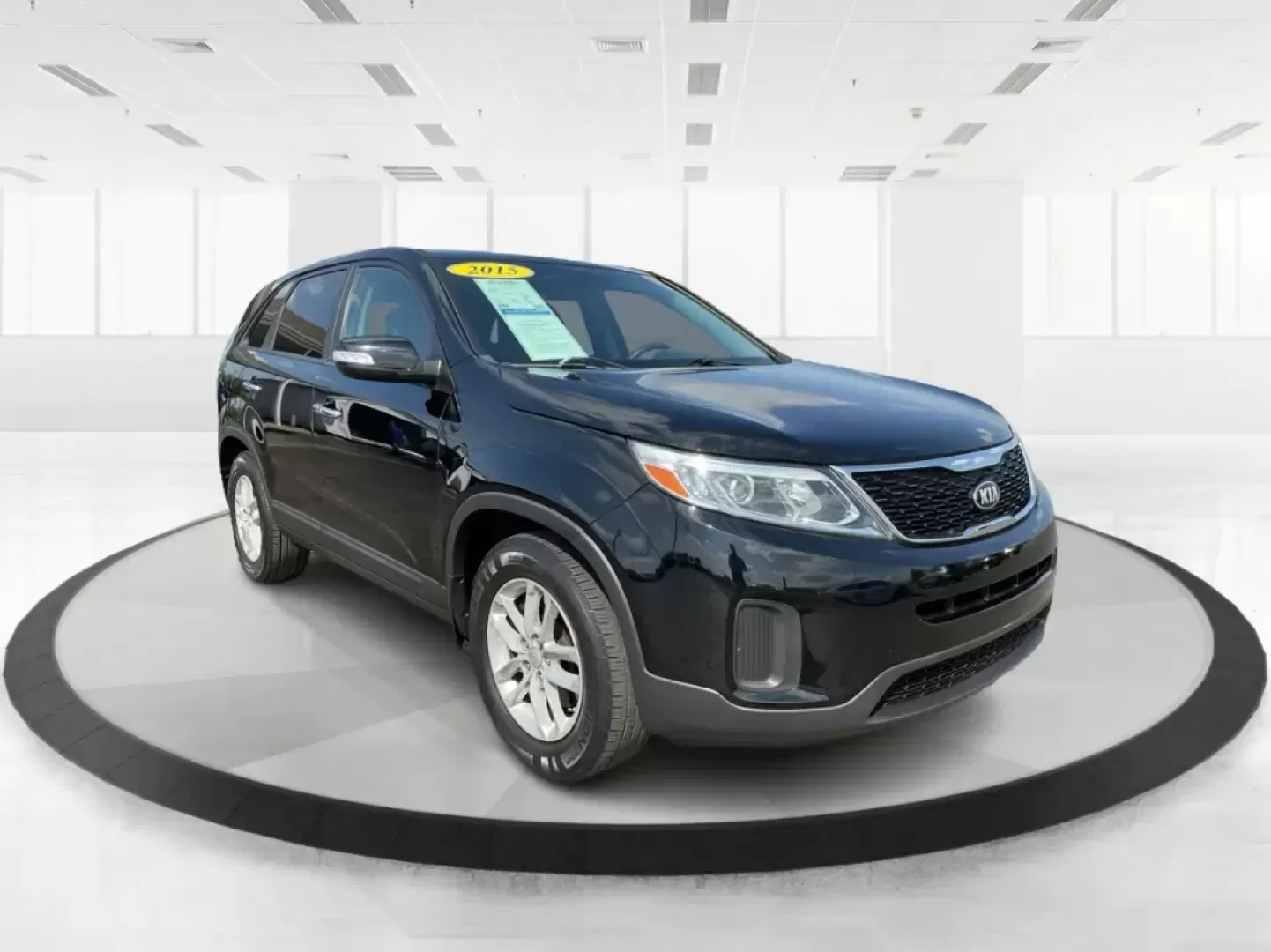 2015 Kia Sorento LX (5XYKT3A69FG) with an 2.4L I-4 gasoline direct injection engine, located at 1230 East Main St, Xenia, OH, 45385, (937) 908-9800, 39.688026, -83.910172 - Photo#0