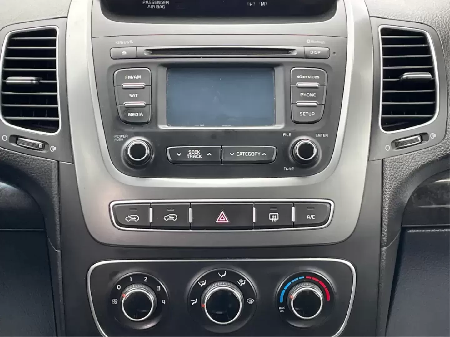 2015 Kia Sorento LX (5XYKT4A61FG) with an 2.4L I-4 gasoline direct injection engine, located at 8750 N County Rd 25A, Piqua, OH, 45356, (937) 908-9800, 40.164391, -84.232513 - Photo#12