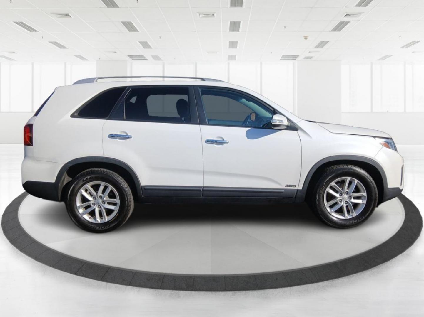 2015 Kia Sorento LX AWD (5XYKTDA64FG) with an 2.4L L4 DOHC 16V engine, 6-Speed Automatic transmission, located at 1099 N County Rd 25A , Troy, OH, 45373, (937) 908-9800, 40.057079, -84.212883 - Photo#1