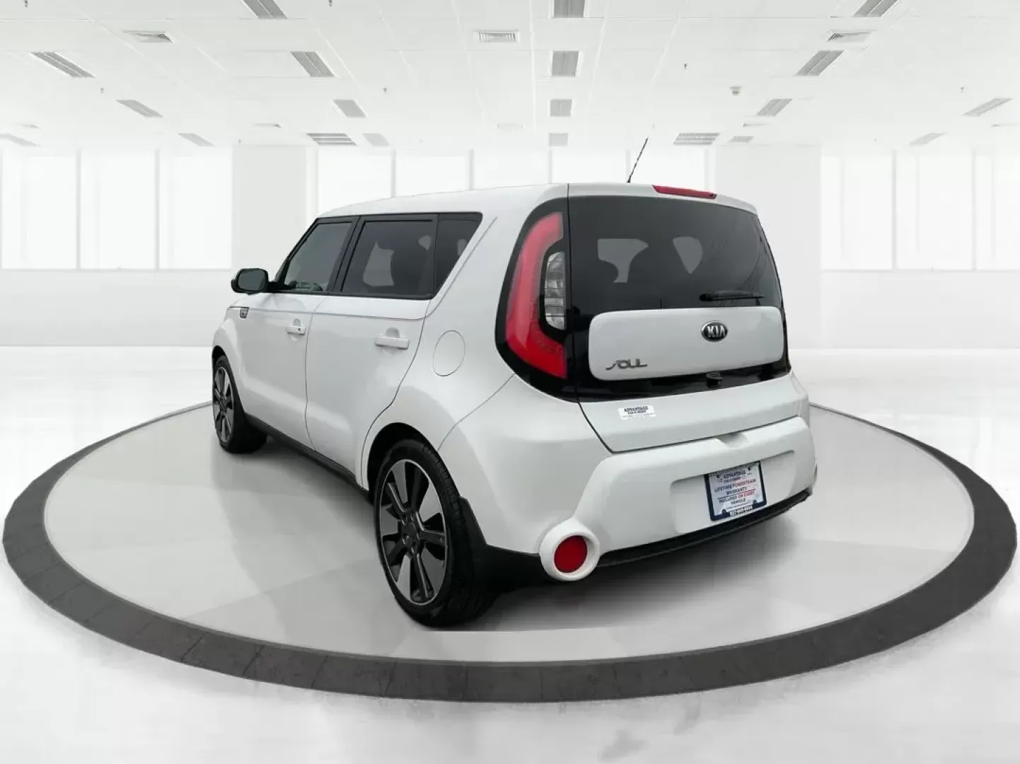 2015 Kia Soul ! (KNDJX3A56F7) with an Other engine, located at 8750 N County Rd 25A, Piqua, OH, 45356, (937) 908-9800, 40.164391, -84.232513 - Photo#5