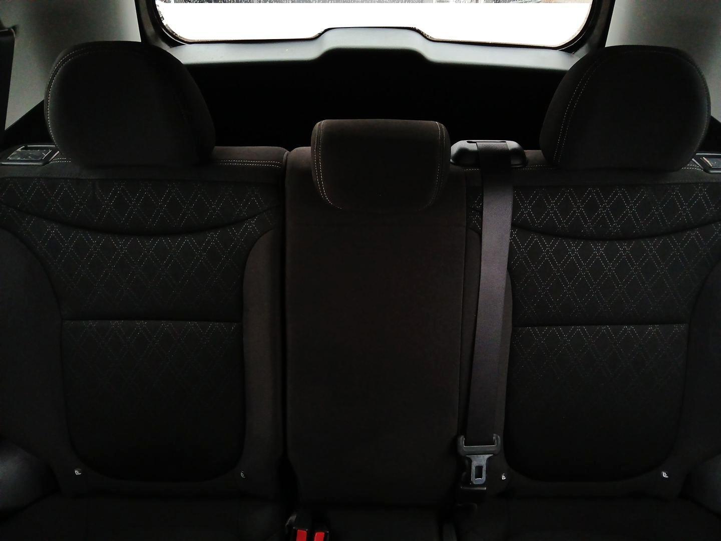 2015 Kia Soul Base (KNDJN2A26F7) with an 1.6L L4 DOHC 16V engine, located at 1184 Kauffman Ave, Fairborn, OH, 45324, (937) 908-9800, 39.807072, -84.030914 - Photo#13