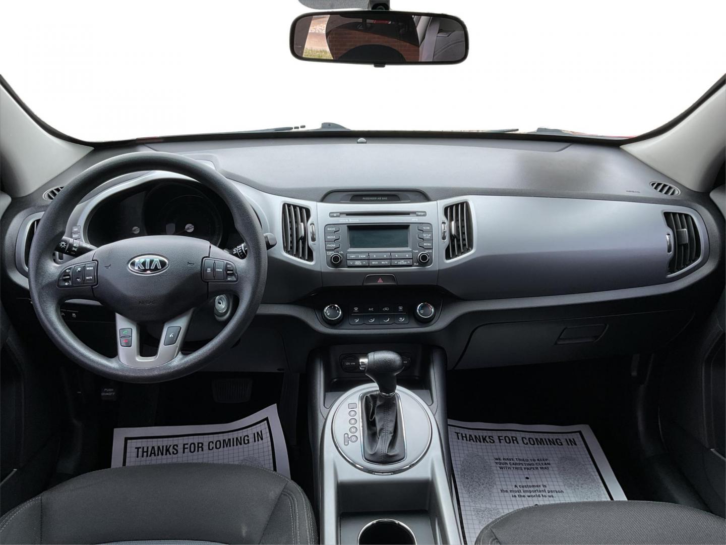 2015 Kia Sportage LX FWD (KNDPB3AC3F7) with an 2.4L V6 DOHC 24V engine, 6-Speed Automatic transmission, located at 1099 N County Rd 25A , Troy, OH, 45373, (937) 908-9800, 40.057079, -84.212883 - Photo#19