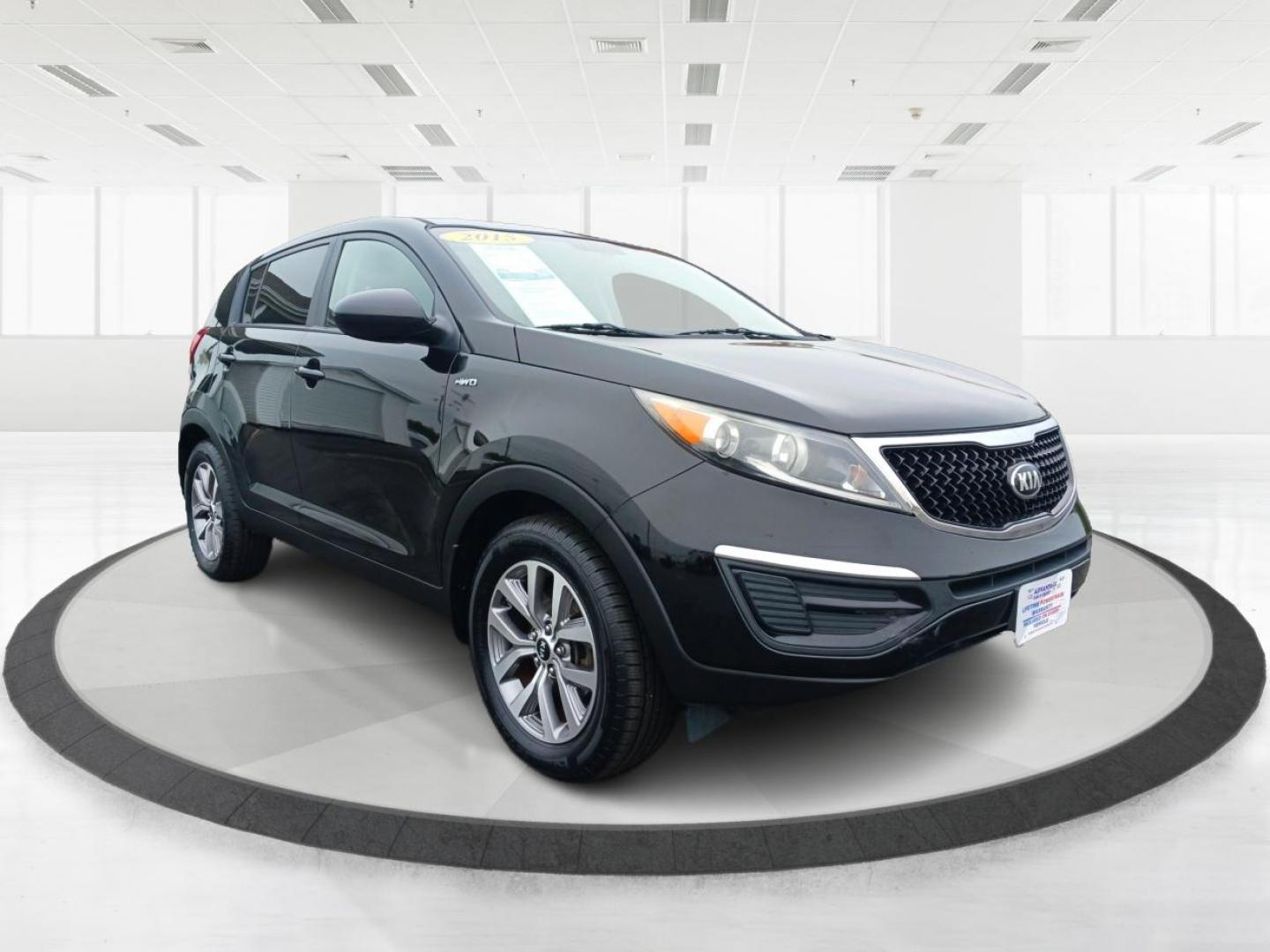 2015 Kia Sportage LX AWD (KNDPBCAC2F7) with an 2.4L V6 DOHC 24V engine, 6-Speed Automatic transmission, located at 1230 East Main St, Xenia, OH, 45385, (937) 908-9800, 39.688026, -83.910172 - Photo#0