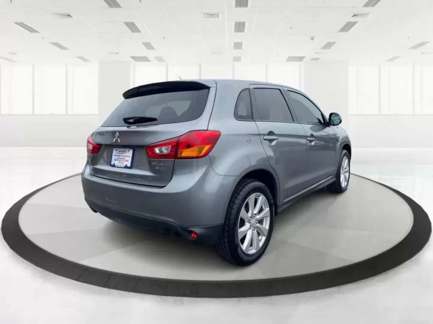 2015 Mitsubishi Outlander Sport ES (4A4AP3AUXFE) with an 2L I-4 DOHC engine, located at 4508 South Dixie Dr, Moraine, OH, 45439, (937) 908-9800, 39.689976, -84.218452 - Photo#2