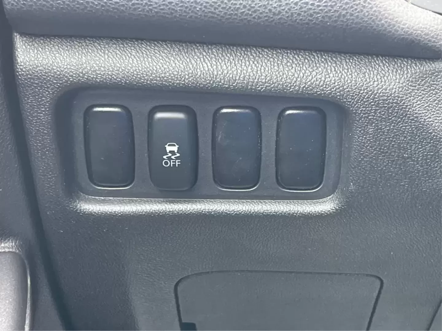 2015 Mitsubishi Outlander Sport ES (4A4AP3AUXFE) with an 2L I-4 DOHC engine, located at 4508 South Dixie Dr, Moraine, OH, 45439, (937) 908-9800, 39.689976, -84.218452 - Photo#15