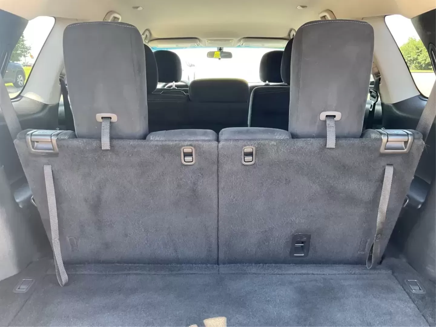 2015 Nissan Pathfinder S (5N1AR2MMXFC) with an 3.5L V-6 DOHC engine, located at 1184 Kauffman Ave, Fairborn, OH, 45324, (937) 908-9800, 39.807072, -84.030914 - Photo#11