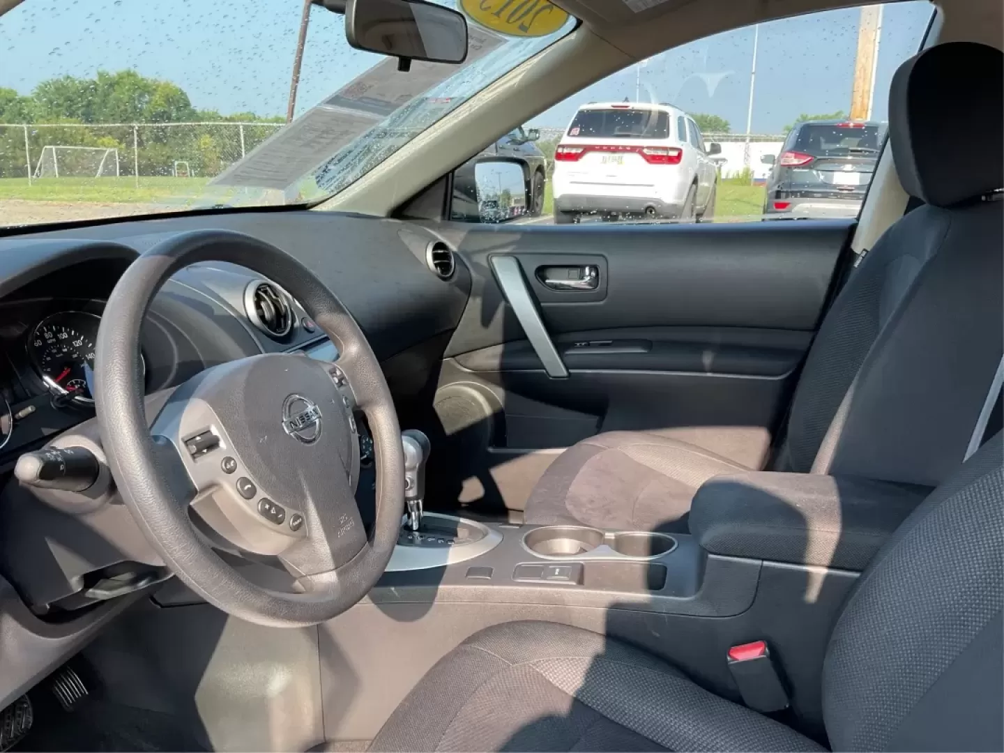 2015 Nissan Rogue S (JN8AS5MV3FW) with an 2.5L I-4 DOHC engine, located at 1099 N County Rd 25A , Troy, OH, 45373, (937) 908-9800, 40.057079, -84.212883 - Photo#9
