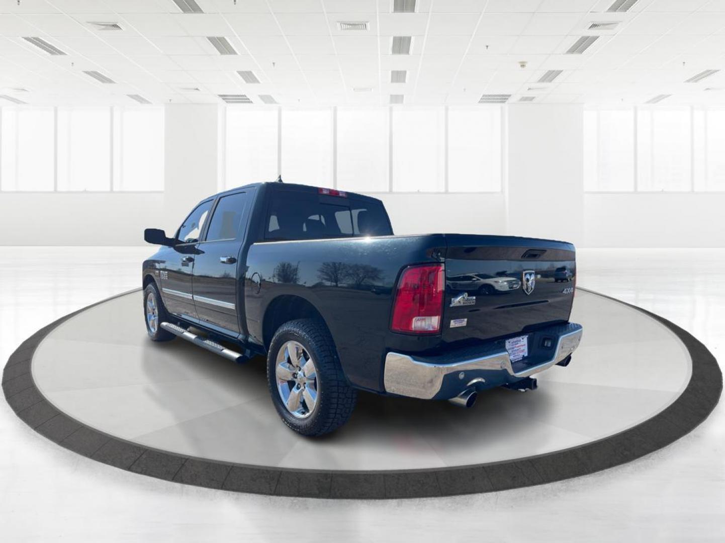 2015 Ram 1500 Big Horn (1C6RR7LT2FS) with an 3.6L V-6 DOHC engine, located at 1184 Kauffman Ave, Fairborn, OH, 45324, (937) 908-9800, 39.807072, -84.030914 - Photo#4