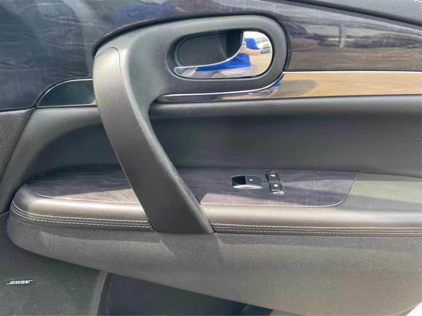 2016 Buick Enclave Leather (5GAKRBKD2GJ) with an 3.6L V-6 gasoline direct injection engine, located at 8750 N County Rd 25A, Piqua, OH, 45356, (937) 908-9800, 40.164391, -84.232513 - Photo#18