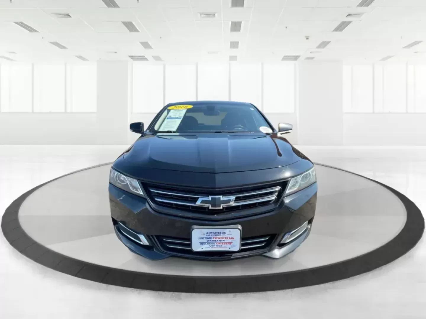 2016 Chevrolet Impala LT (2G1115S37G9) with an 3.6L V-6 gasoline direct injection engine, located at 880 E. National Road, Vandalia, OH, 45377, (937) 908-9800, 39.891918, -84.183594 - Photo#6