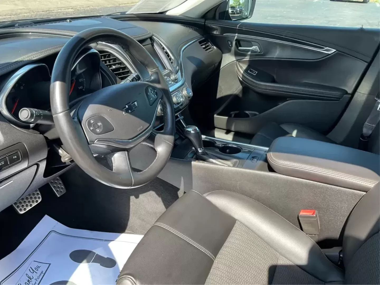 2016 Chevrolet Impala LT (2G1115S37G9) with an 3.6L V-6 gasoline direct injection engine, located at 880 E. National Road, Vandalia, OH, 45377, (937) 908-9800, 39.891918, -84.183594 - Photo#8