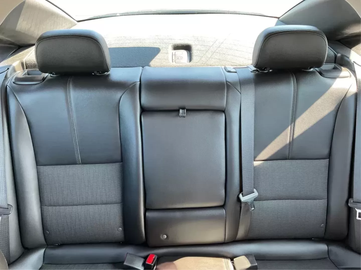 2016 Chevrolet Impala LT (2G1115S37G9) with an 3.6L V-6 gasoline direct injection engine, located at 880 E. National Road, Vandalia, OH, 45377, (937) 908-9800, 39.891918, -84.183594 - Photo#13