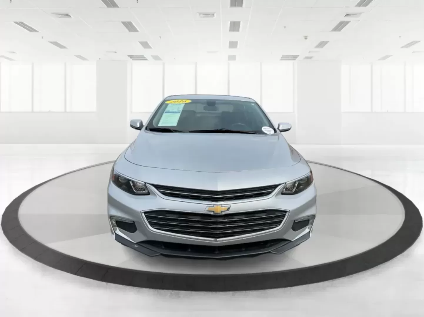 2016 Chevrolet Malibu 1LT (1G1ZE5ST4GF) with an ECOTEC 1.5L I-4 gasoline direct injection engine, located at 1184 Kauffman Ave, Fairborn, OH, 45324, (937) 908-9800, 39.807072, -84.030914 - Photo#6