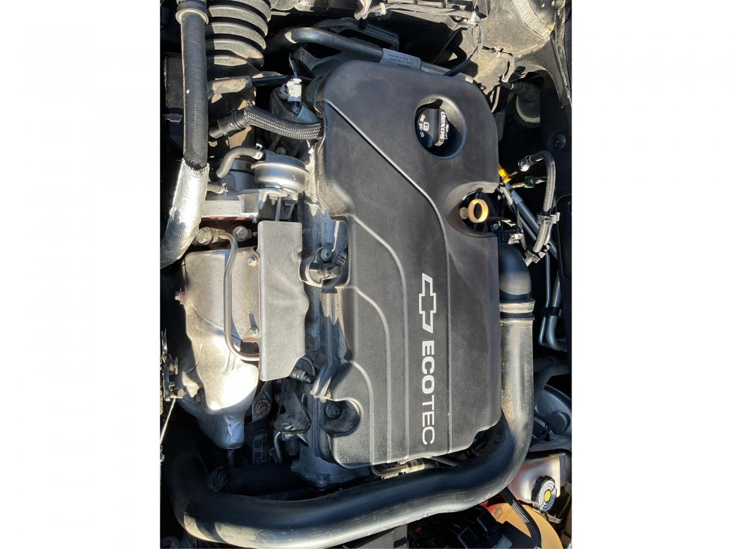 2016 Chevrolet Malibu 1LT (1G1ZE5ST9GF) with an ECOTEC 1.5L I-4 gasoline direct injection engine, located at 401 Woodman Dr, Riverside, OH, 45431, (937) 908-9800, 39.760899, -84.123421 - Photo#10