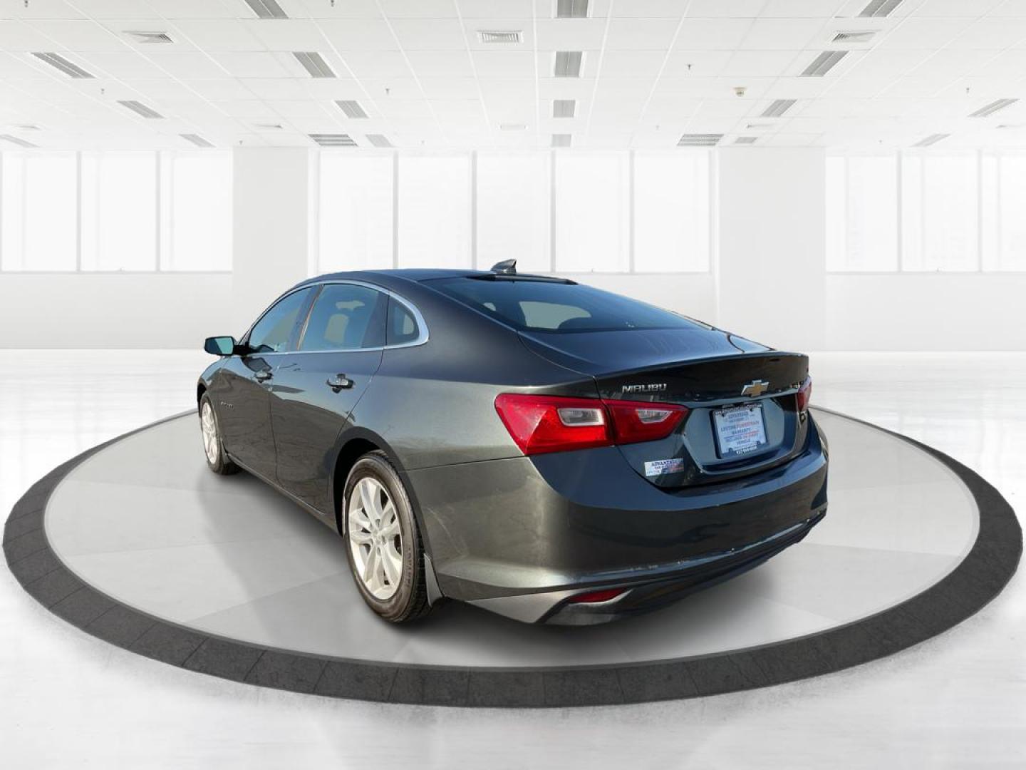 2016 Chevrolet Malibu 1LT (1G1ZE5ST9GF) with an ECOTEC 1.5L I-4 gasoline direct injection engine, located at 401 Woodman Dr, Riverside, OH, 45431, (937) 908-9800, 39.760899, -84.123421 - Photo#4