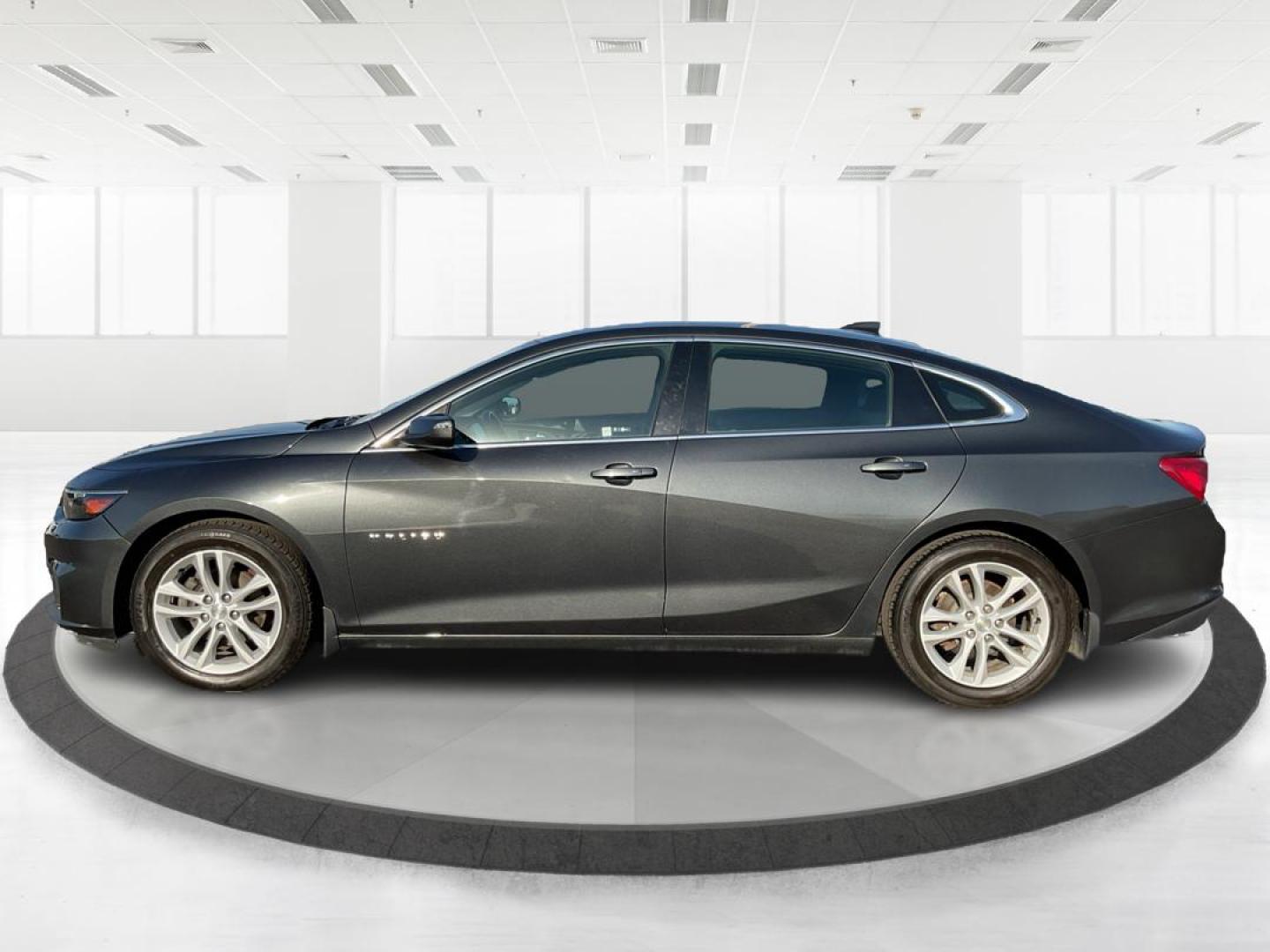 2016 Chevrolet Malibu 1LT (1G1ZE5ST9GF) with an ECOTEC 1.5L I-4 gasoline direct injection engine, located at 401 Woodman Dr, Riverside, OH, 45431, (937) 908-9800, 39.760899, -84.123421 - Photo#5