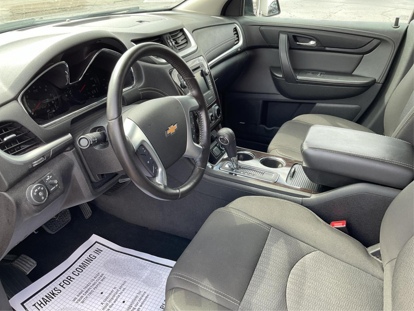 2016 Chevrolet Traverse 1LT (1GNKRGKD2GJ) with an 3.6L V-6 gasoline direct injection engine, located at 1184 Kauffman Ave, Fairborn, OH, 45324, (937) 908-9800, 39.807072, -84.030914 - Photo#8