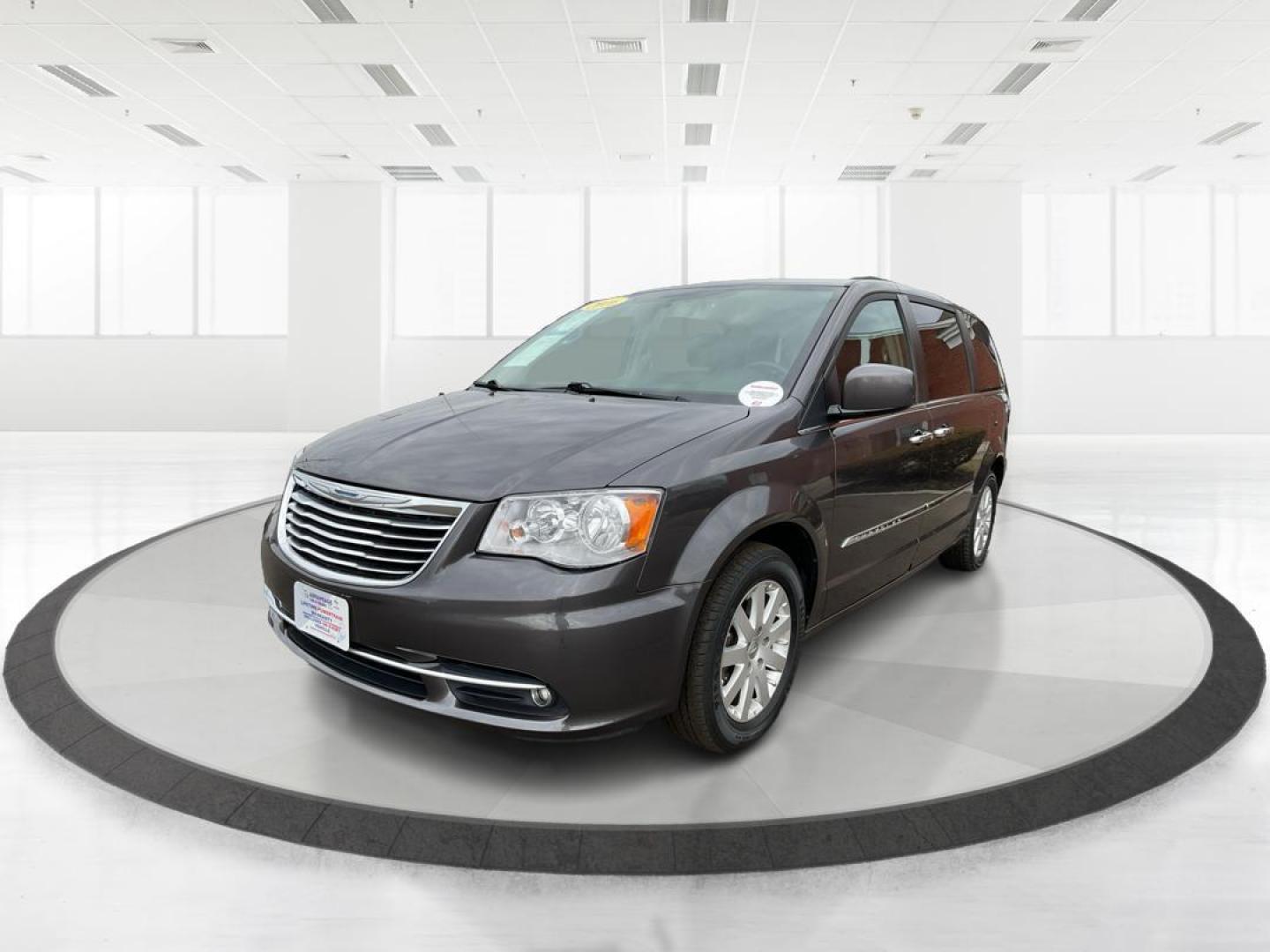 2016 Chrysler Town and Country Touring (2C4RC1BG4GR) with an 3.6L V6 DOHC 24V engine, 6-Speed Automatic transmission, located at 8750 N County Rd 25A, Piqua, OH, 45356, (937) 908-9800, 40.164391, -84.232513 - Photo#7