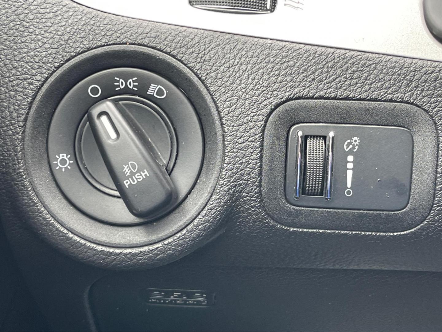 2016 Granite Crystal Metallic Clear Coat Dodge Journey Crossroad FWD (3C4PDCGBXGT) with an 2.4L L4 DOHC 16V engine, 4-Speed Automatic transmission, located at 1951 S Dayton Lakeview Rd., New Carlisle, OH, 45344, (937) 908-9800, 39.890999, -84.050255 - Photo#16