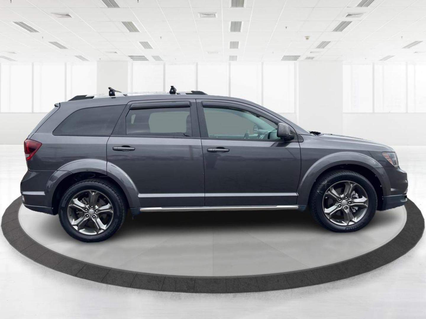 2016 Granite Crystal Metallic Clear Coat Dodge Journey Crossroad FWD (3C4PDCGBXGT) with an 2.4L L4 DOHC 16V engine, 4-Speed Automatic transmission, located at 1951 S Dayton Lakeview Rd., New Carlisle, OH, 45344, (937) 908-9800, 39.890999, -84.050255 - Photo#1