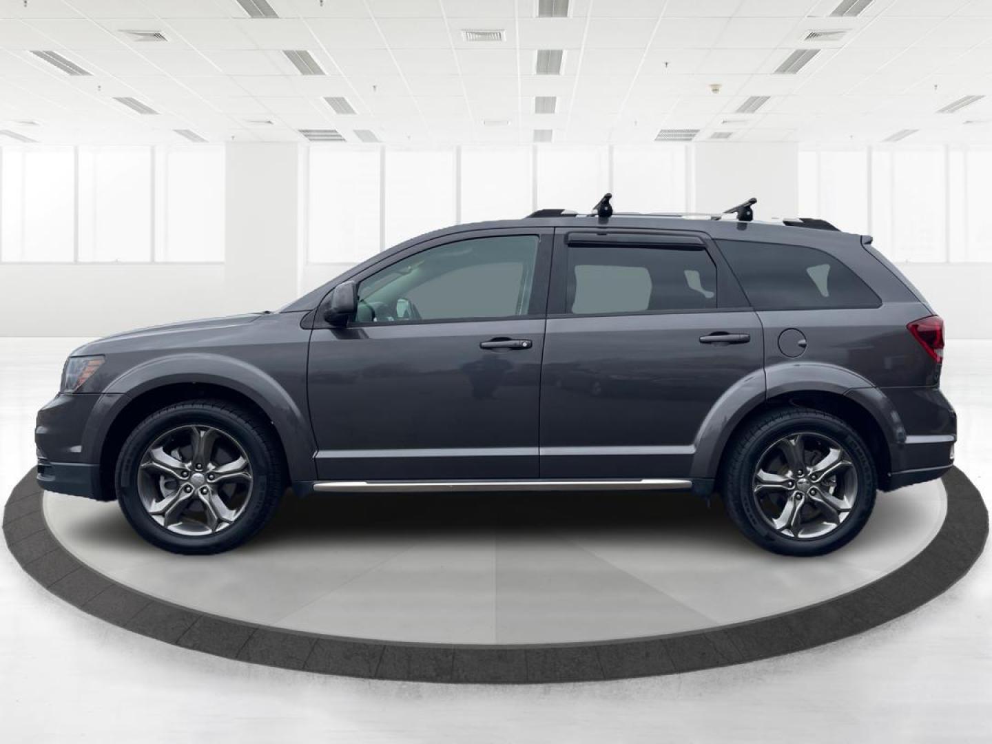 2016 Granite Crystal Metallic Clear Coat Dodge Journey Crossroad FWD (3C4PDCGBXGT) with an 2.4L L4 DOHC 16V engine, 4-Speed Automatic transmission, located at 1951 S Dayton Lakeview Rd., New Carlisle, OH, 45344, (937) 908-9800, 39.890999, -84.050255 - Photo#5