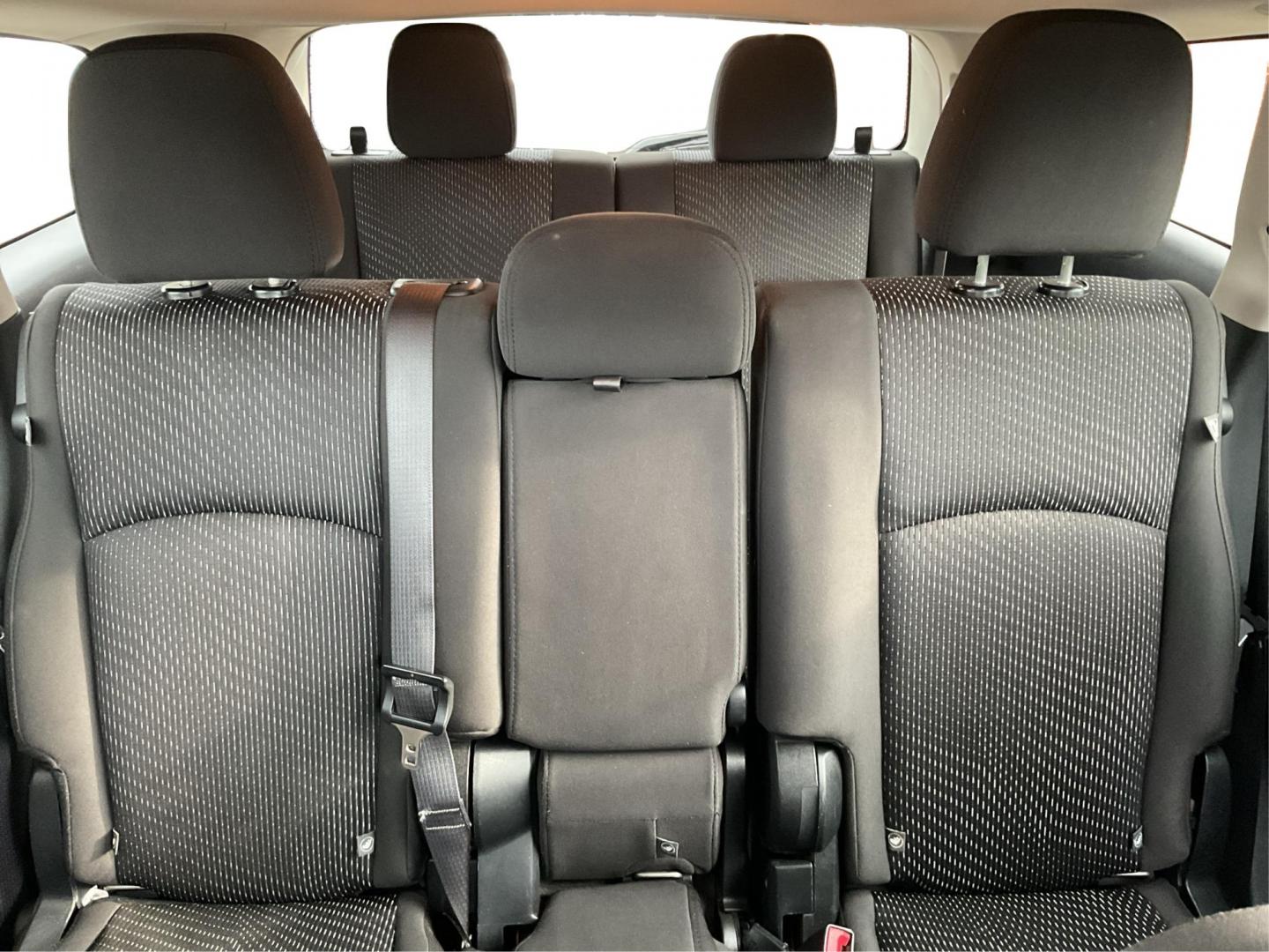 2016 Dodge Journey SXT (3C4PDDBG7GT) with an Pentastar 3.6L V-6 DOHC engine, located at 8750 N County Rd 25A, Piqua, OH, 45356, (937) 908-9800, 40.164391, -84.232513 - Photo#12