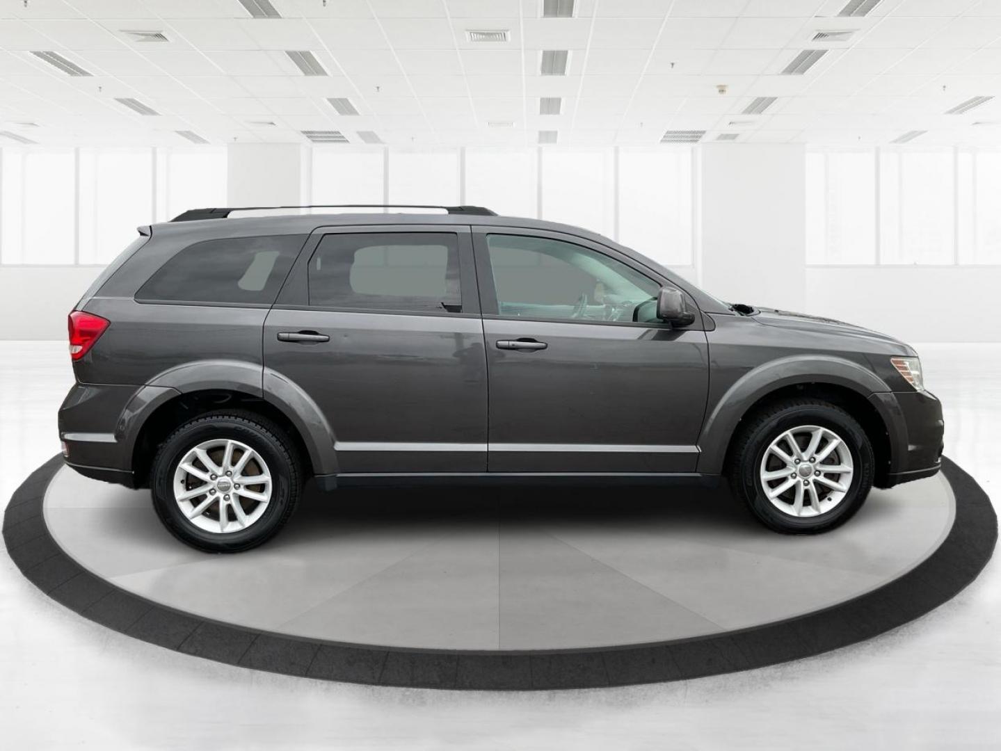 2016 Dodge Journey SXT (3C4PDDBG7GT) with an Pentastar 3.6L V-6 DOHC engine, located at 8750 N County Rd 25A, Piqua, OH, 45356, (937) 908-9800, 40.164391, -84.232513 - Photo#1
