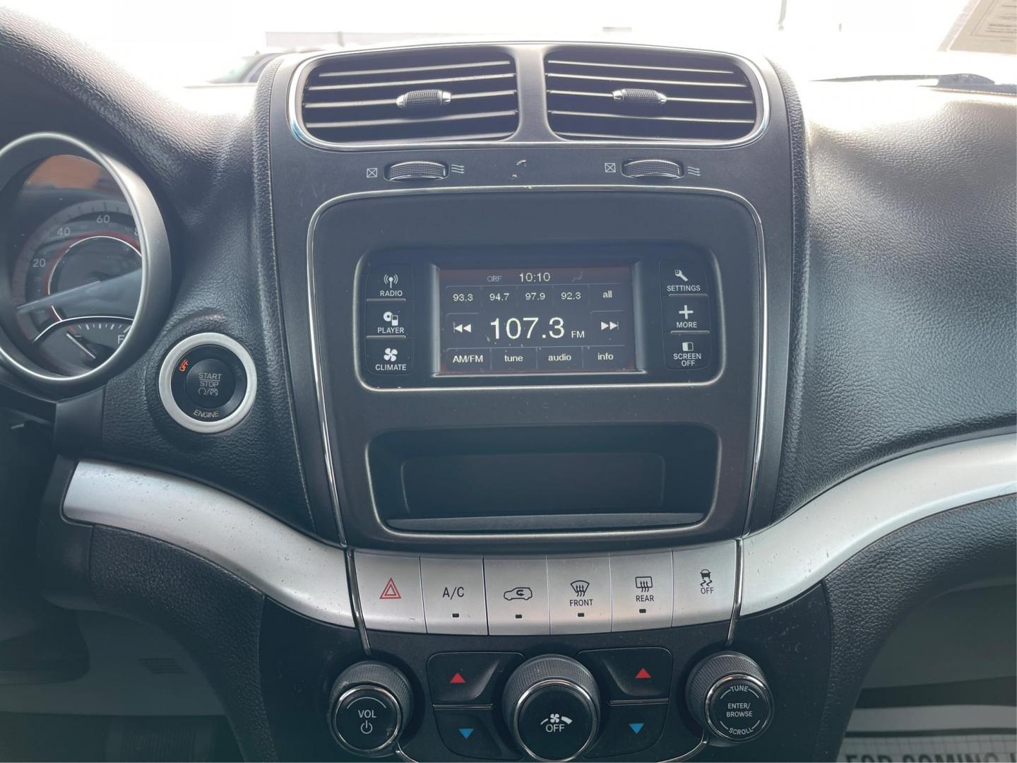 2016 Dodge Journey SXT (3C4PDCBG3GT) with an Other engine, located at 1230 East Main St, Xenia, OH, 45385, (937) 908-9800, 39.688026, -83.910172 - Photo#12