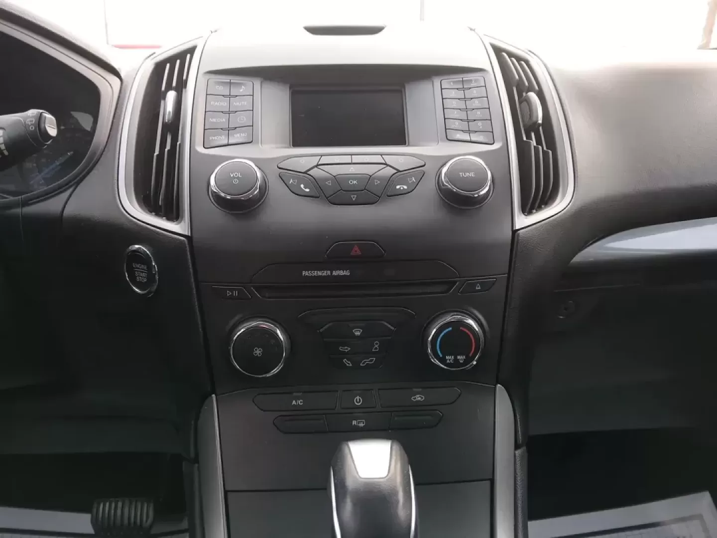 2016 Ford Edge SE AWD (2FMPK4G95GB) with an 2.0L L4 DOHC 16V engine, 6-Speed Automatic transmission, located at 880 E. National Road, Vandalia, OH, 45377, (937) 908-9800, 39.891918, -84.183594 - Photo#13