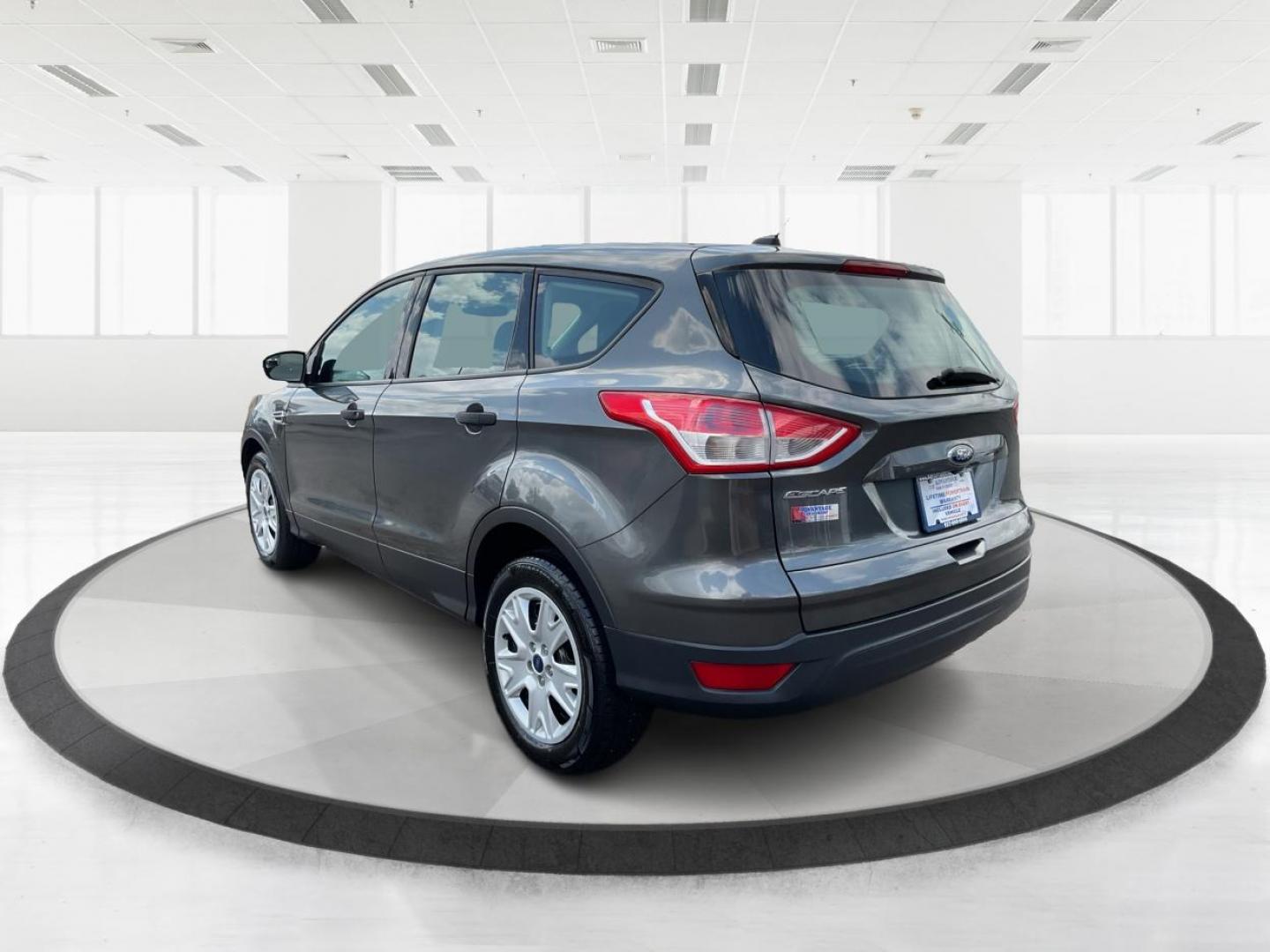 2016 Ford Escape S (1FMCU0F78GU) with an Duratec 2.5L I-4 DOHC engine, located at 880 E. National Road, Vandalia, OH, 45377, (937) 908-9800, 39.891918, -84.183594 - Photo#5