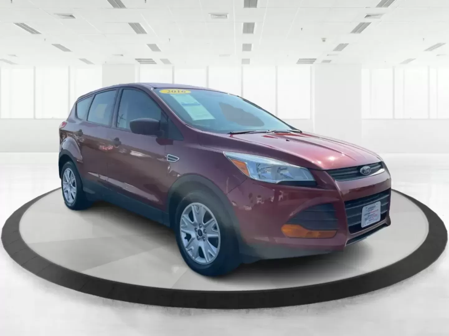 2016 Ford Escape S (1FMCU0F7XGU) with an Duratec 2.5L I-4 DOHC engine, located at 8750 N County Rd 25A, Piqua, OH, 45356, (937) 908-9800, 40.164391, -84.232513 - Photo#0
