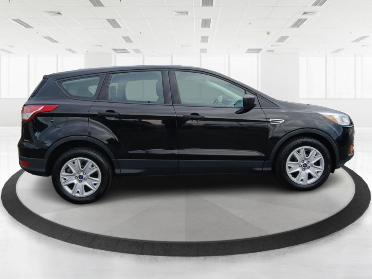 2016 Ford Escape S FWD (1FMCU0F7XGU) with an 2.5L L4 DOHC 16V engine, 6-Speed Automatic transmission, located at 401 Woodman Dr, Riverside, OH, 45431, (937) 908-9800, 39.760899, -84.123421 - Photo#1