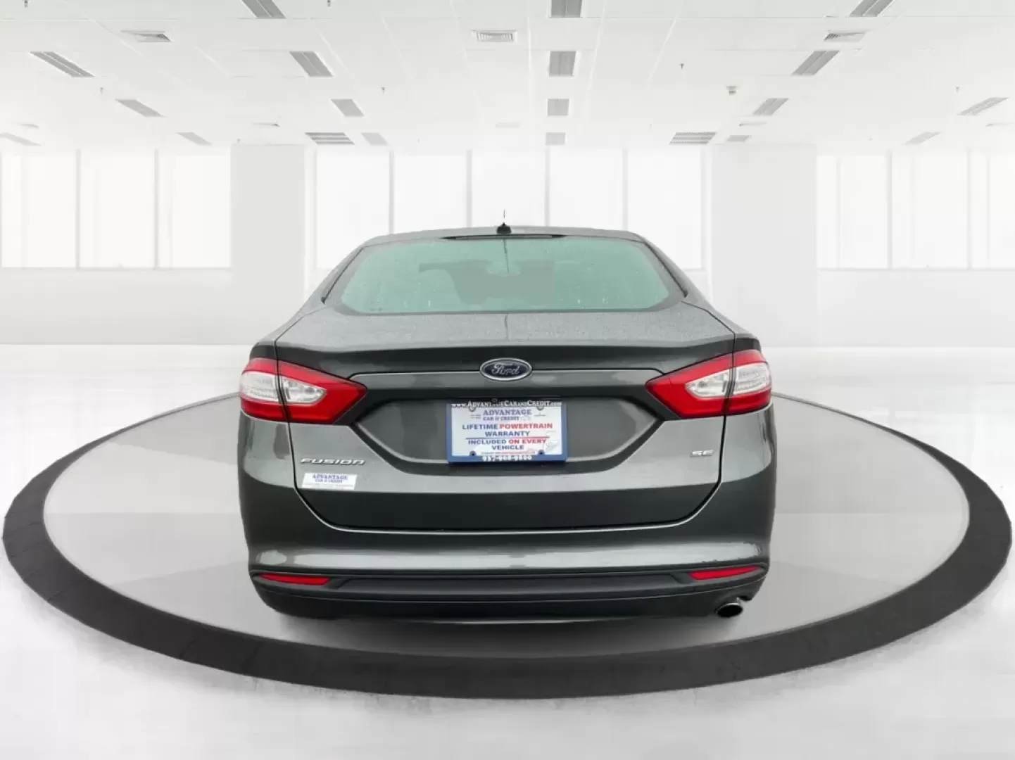 2016 Ford Fusion SE (3FA6P0H79GR) with an Other engine, located at 4508 South Dixie Dr, Moraine, OH, 45439, (937) 908-9800, 39.689976, -84.218452 - Photo#3