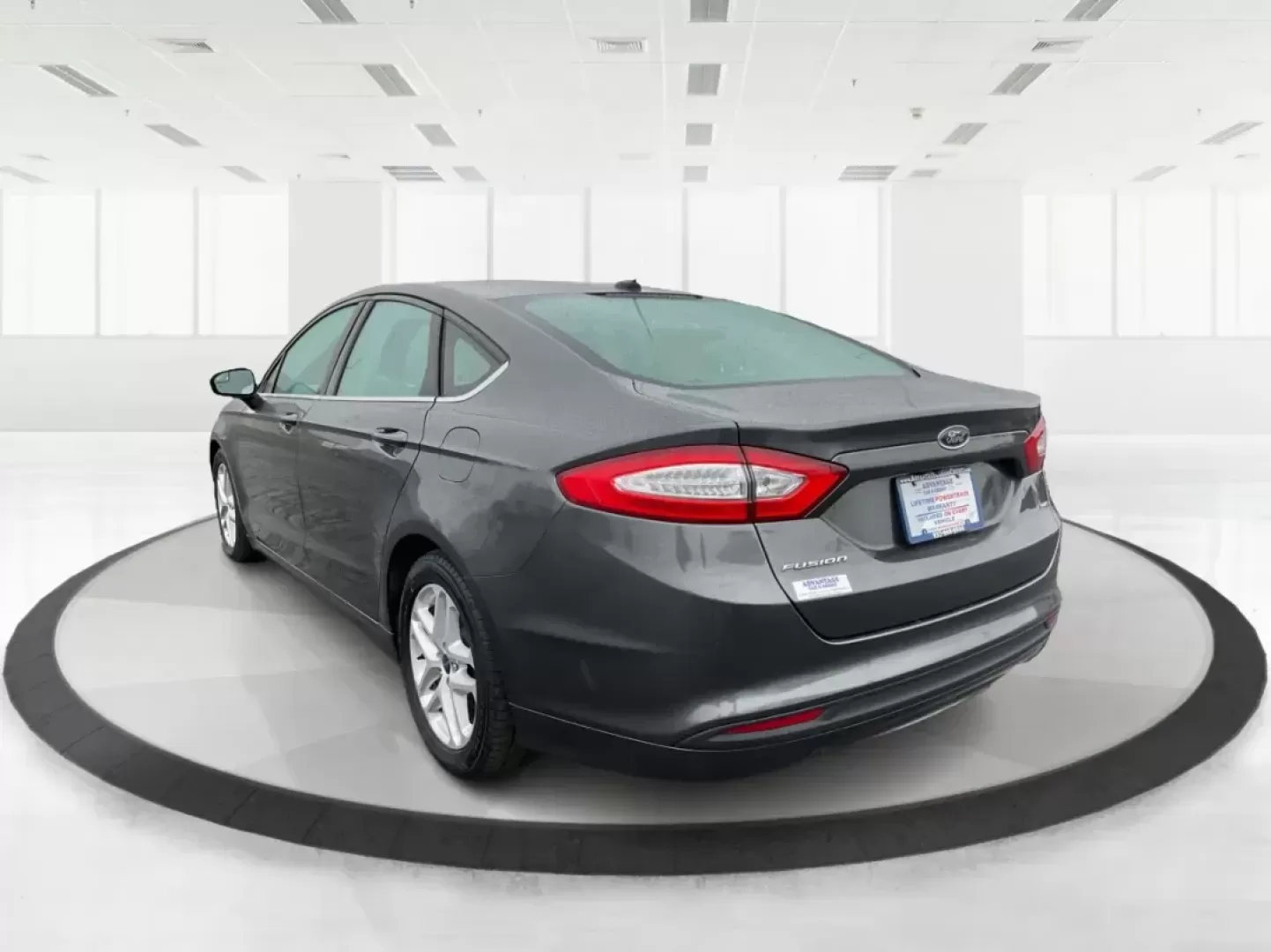 2016 Ford Fusion SE (3FA6P0H79GR) with an Other engine, located at 4508 South Dixie Dr, Moraine, OH, 45439, (937) 908-9800, 39.689976, -84.218452 - Photo#4