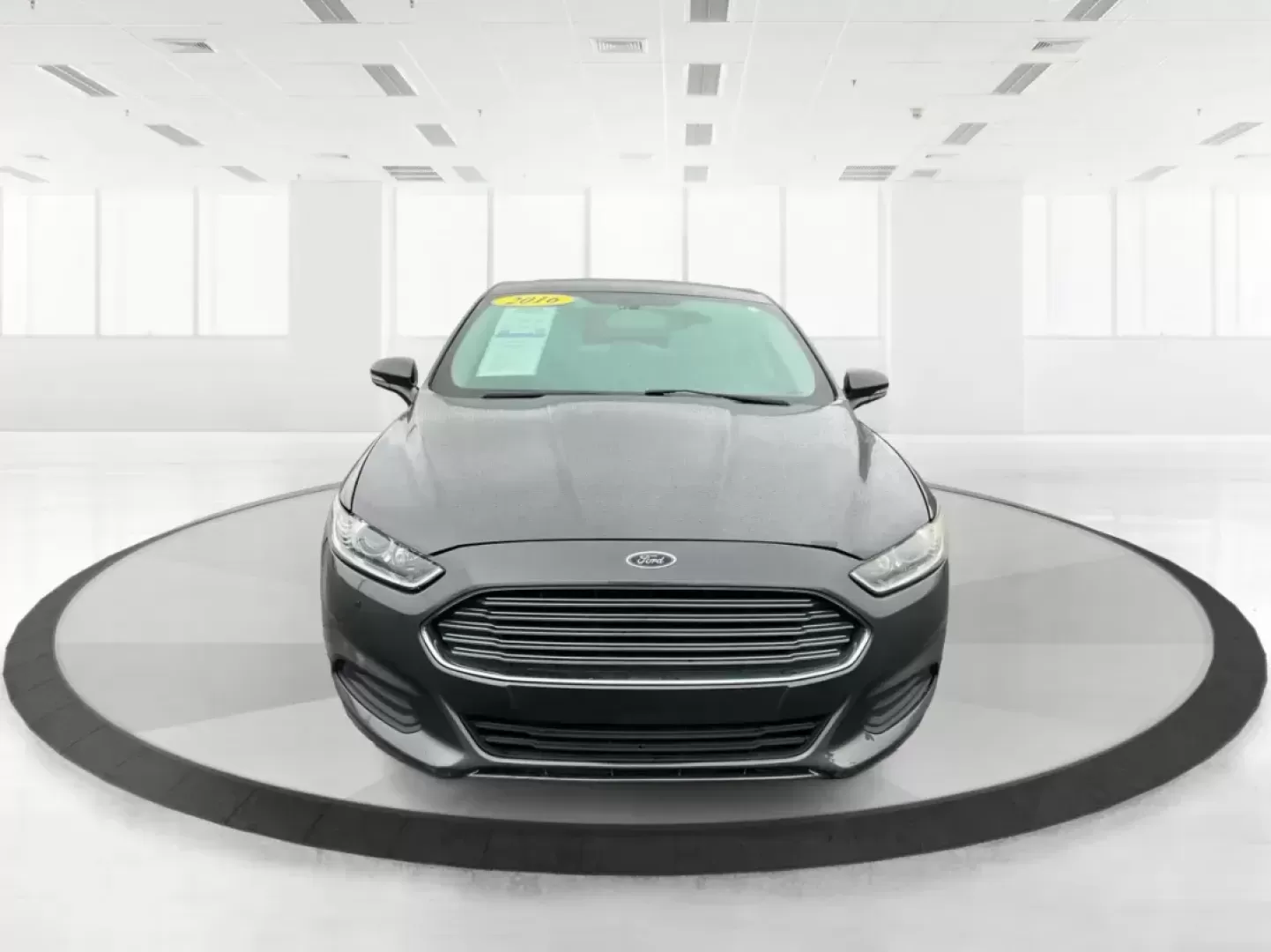 2016 Ford Fusion SE (3FA6P0H79GR) with an Other engine, located at 4508 South Dixie Dr, Moraine, OH, 45439, (937) 908-9800, 39.689976, -84.218452 - Photo#6