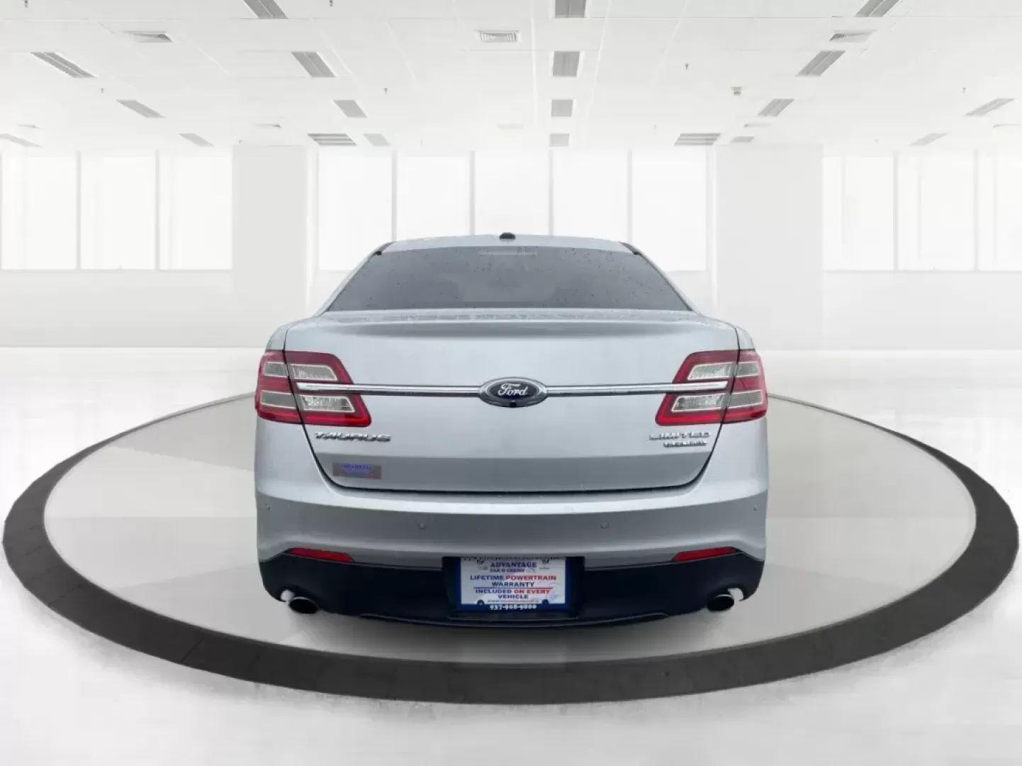 2016 Ford Taurus Limited (1FAHP2F82GG) with an EcoBoost 2L I-4 gasoline direct injection engine, located at 8750 N County Rd 25A, Piqua, OH, 45356, (937) 908-9800, 40.164391, -84.232513 - Photo#3