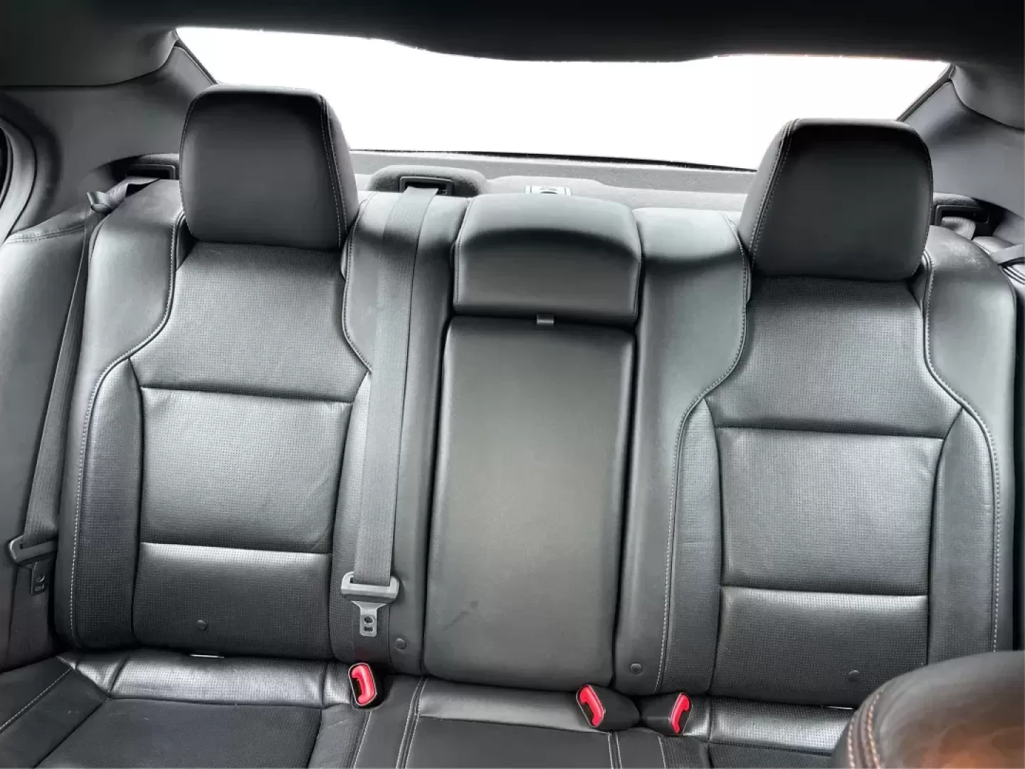 2016 Ford Taurus Limited (1FAHP2F82GG) with an EcoBoost 2L I-4 gasoline direct injection engine, located at 8750 N County Rd 25A, Piqua, OH, 45356, (937) 908-9800, 40.164391, -84.232513 - Photo#12