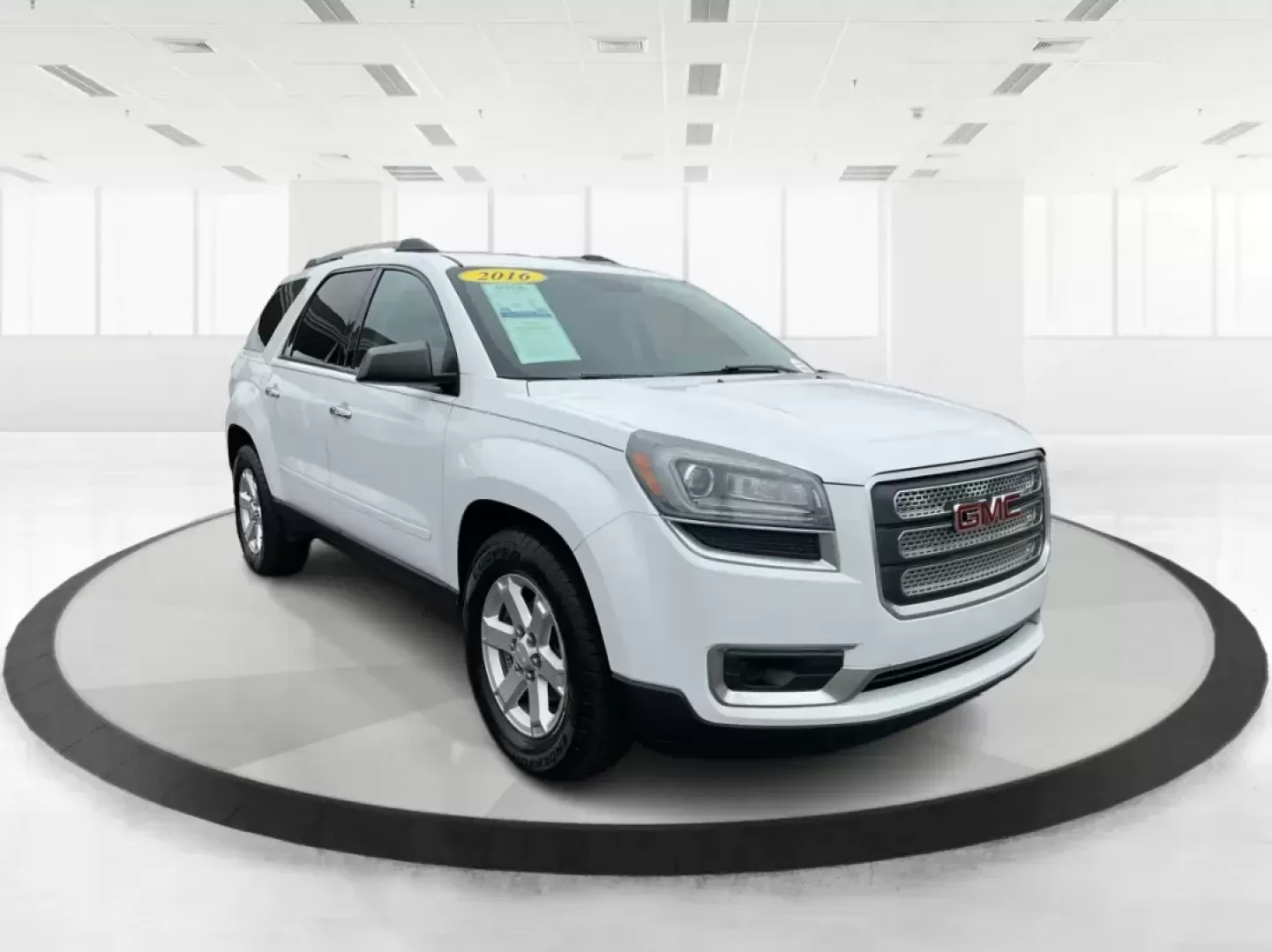 2016 GMC Acadia SLE-2 (1GKKRPKD7GJ) with an 3.6L V-6 gasoline direct injection engine, located at 8750 N County Rd 25A, Piqua, OH, 45356, (937) 908-9800, 40.164391, -84.232513 - Photo#0
