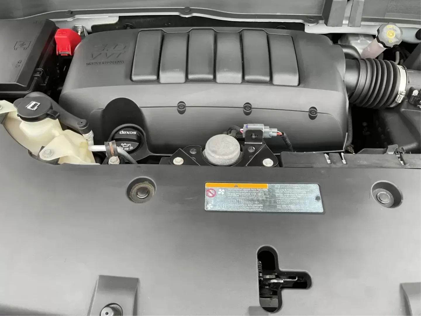 2016 GMC Acadia SLE-2 (1GKKRPKD7GJ) with an 3.6L V-6 gasoline direct injection engine, located at 8750 N County Rd 25A, Piqua, OH, 45356, (937) 908-9800, 40.164391, -84.232513 - Photo#10