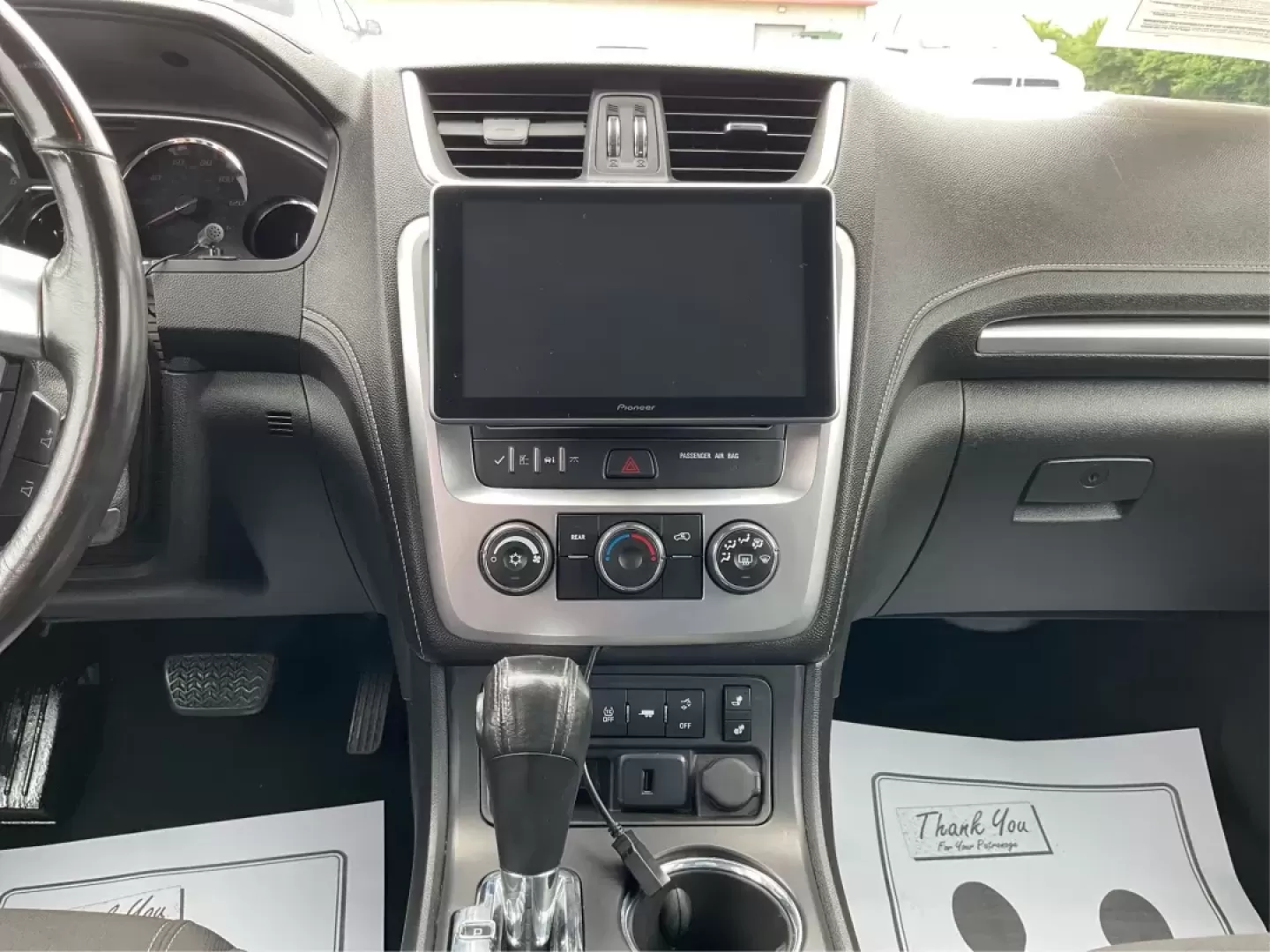 2016 GMC Acadia SLE-2 (1GKKRPKD7GJ) with an 3.6L V-6 gasoline direct injection engine, located at 8750 N County Rd 25A, Piqua, OH, 45356, (937) 908-9800, 40.164391, -84.232513 - Photo#12