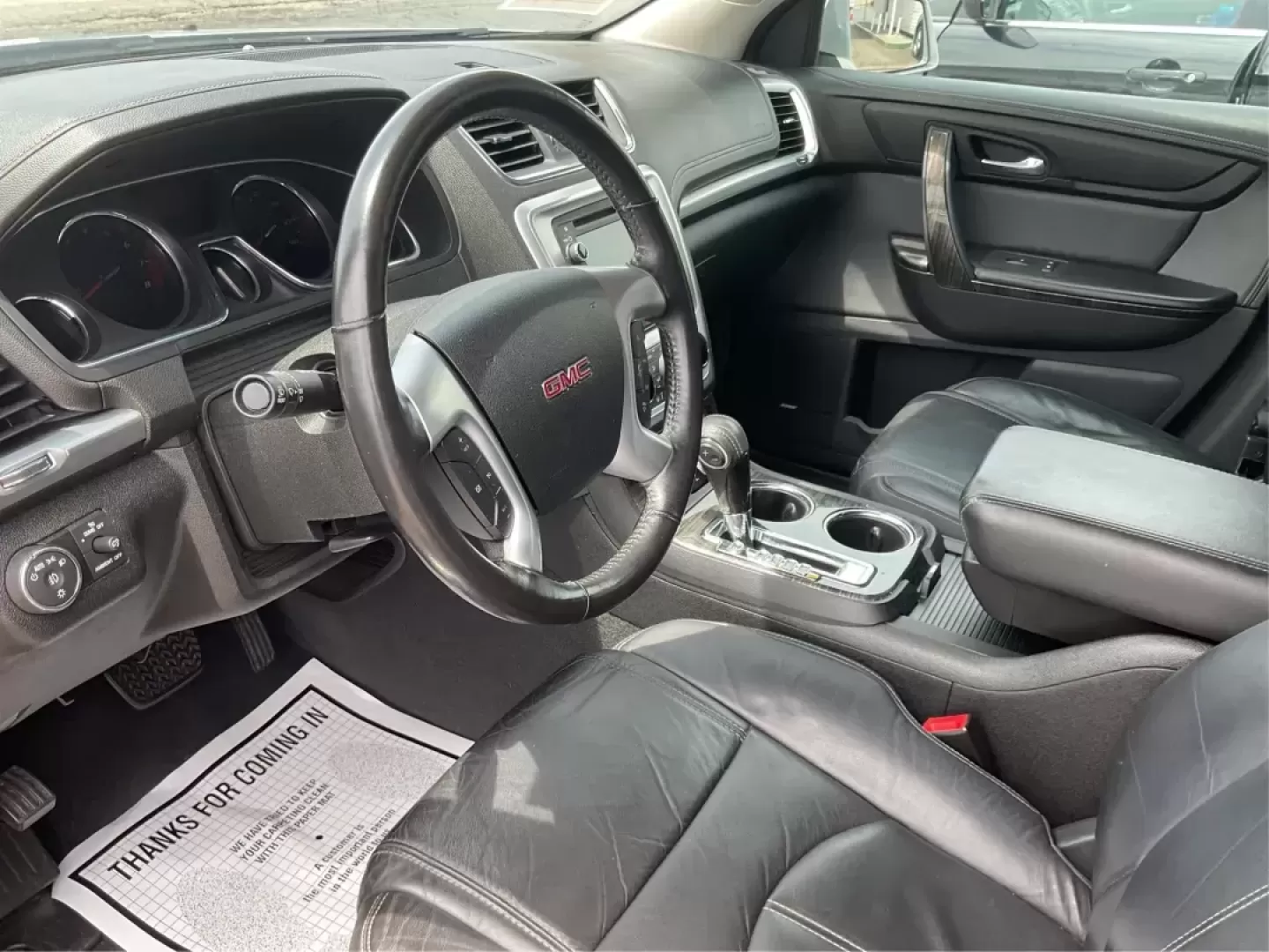 2016 GMC Acadia SLT-1 (1GKKVRKD0GJ) with an 3.6L V-6 gasoline direct injection engine, located at 880 E. National Road, Vandalia, OH, 45377, (937) 908-9800, 39.891918, -84.183594 - Photo#8