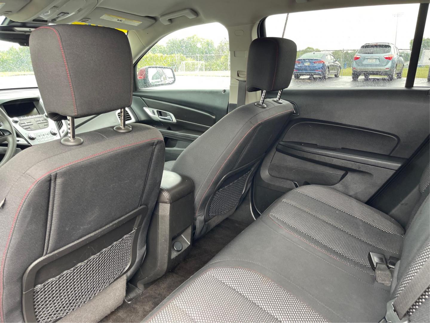 2016 GMC Terrain SLE1 FWD (2GKALMEK9G6) with an 2.4L L4 DOHC 16V engine, 6-Speed Automatic transmission, located at 1184 Kauffman Ave, Fairborn, OH, 45324, (937) 908-9800, 39.807072, -84.030914 - Photo#9