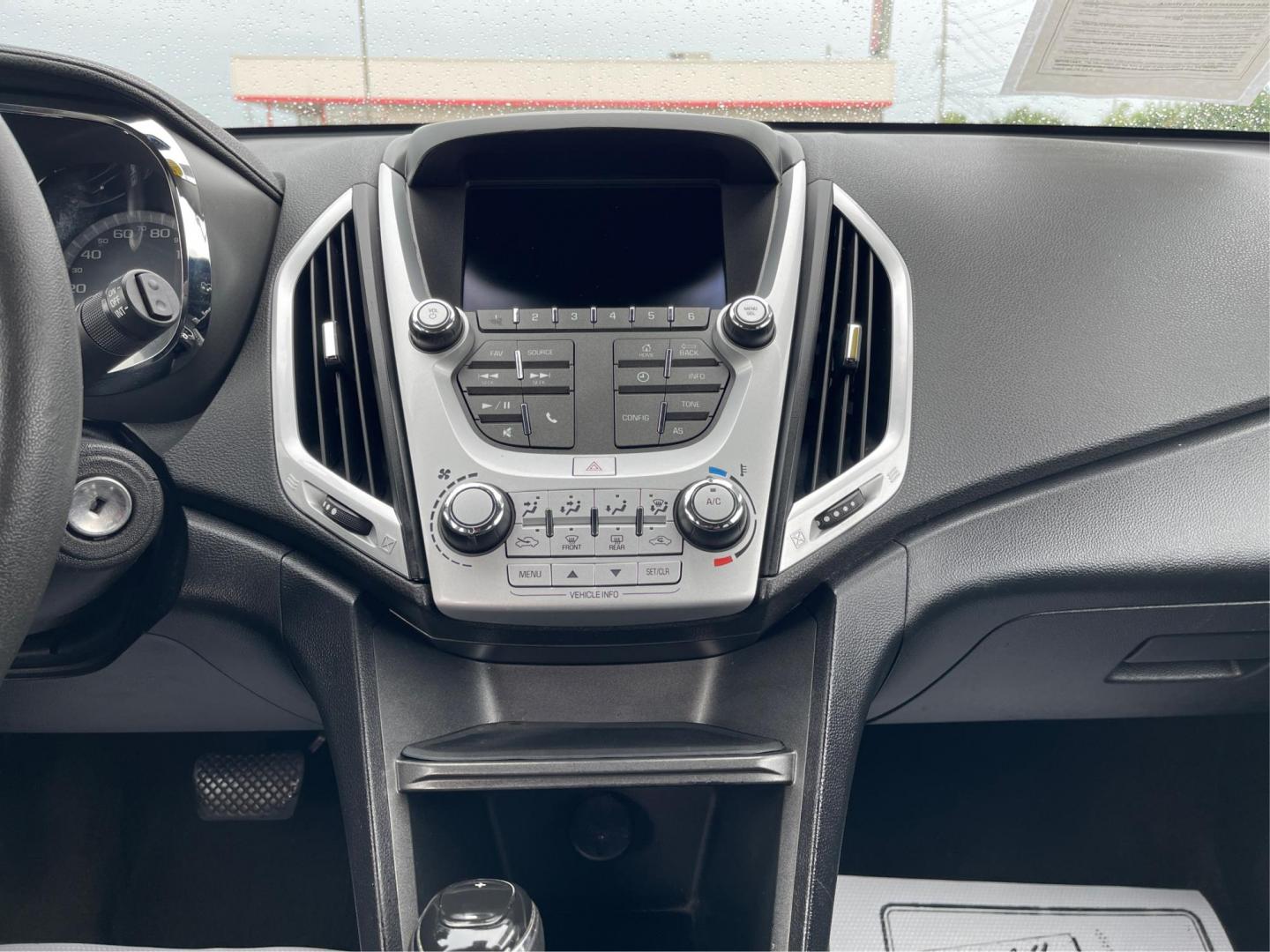 2016 GMC Terrain SLE1 FWD (2GKALMEK9G6) with an 2.4L L4 DOHC 16V engine, 6-Speed Automatic transmission, located at 1184 Kauffman Ave, Fairborn, OH, 45324, (937) 908-9800, 39.807072, -84.030914 - Photo#12