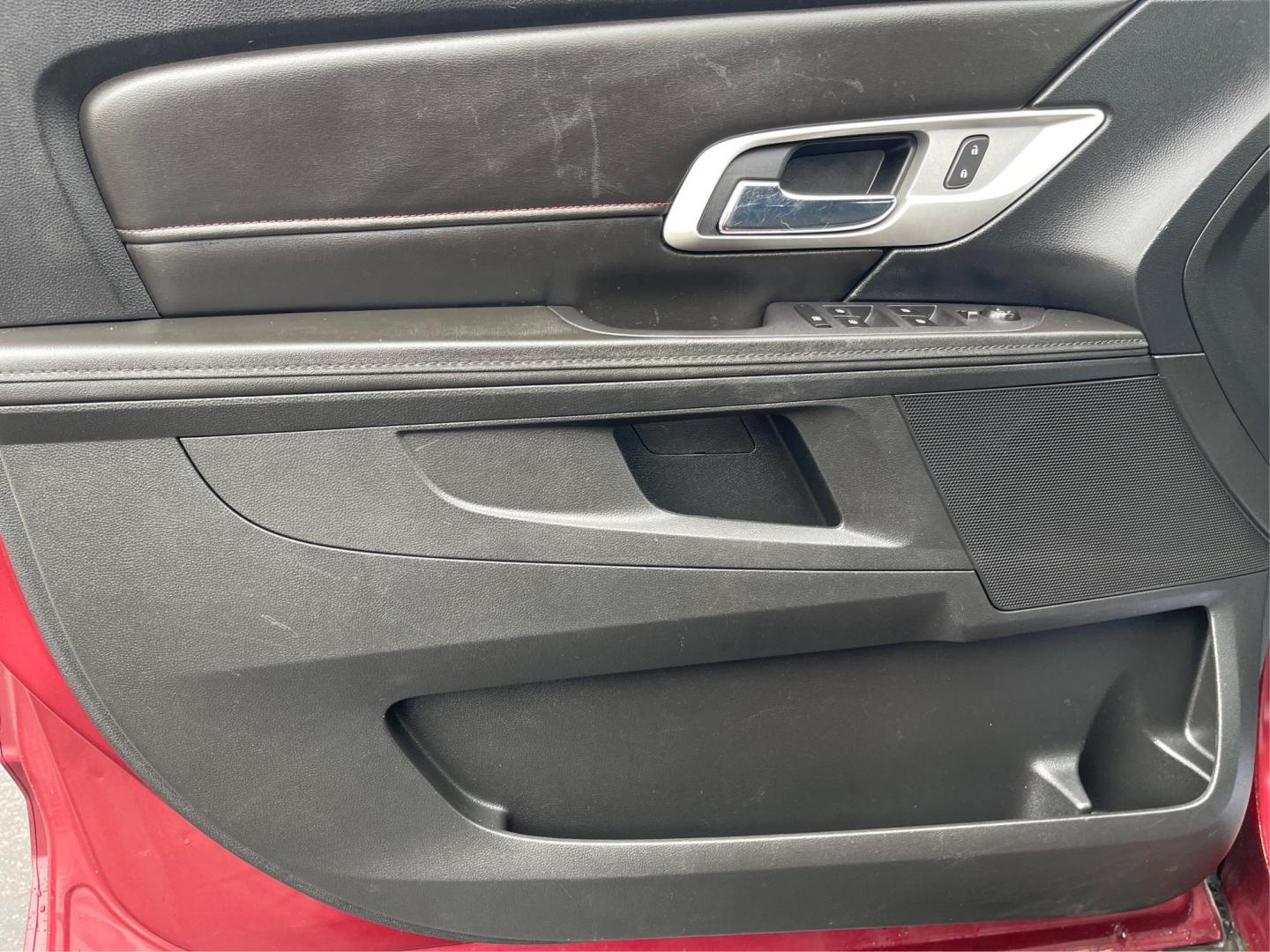 2016 GMC Terrain SLE1 FWD (2GKALMEK9G6) with an 2.4L L4 DOHC 16V engine, 6-Speed Automatic transmission, located at 1184 Kauffman Ave, Fairborn, OH, 45324, (937) 908-9800, 39.807072, -84.030914 - Photo#17