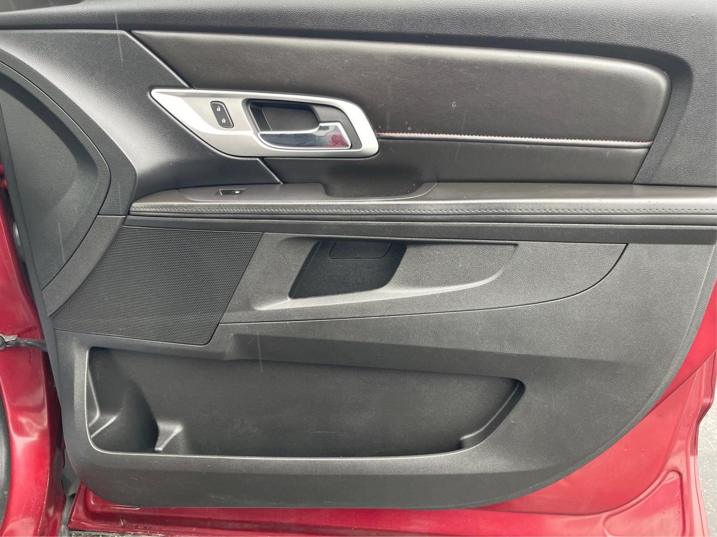 2016 GMC Terrain SLE1 FWD (2GKALMEK9G6) with an 2.4L L4 DOHC 16V engine, 6-Speed Automatic transmission, located at 1184 Kauffman Ave, Fairborn, OH, 45324, (937) 908-9800, 39.807072, -84.030914 - Photo#18